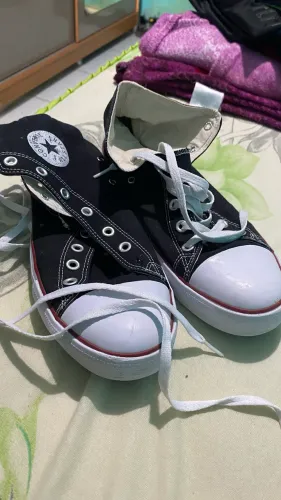 VENDE-SE ALL STAR SEMI NOVO 