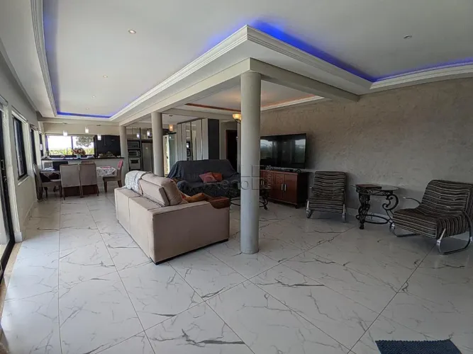Chácara à venda em Indaiatuba, Vale das Laranjeiras, com 3 quartos, com 3060 m²