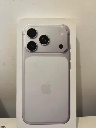 IPHONE 17 PRO LACRADO