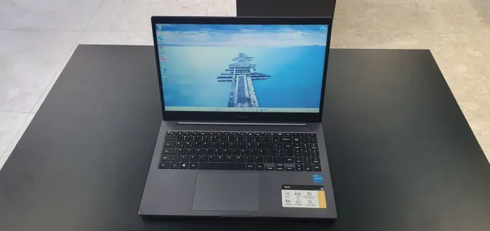 Samsung Book 15,6" Full HD | SSD 256GB | Windows 11 | Caixa Original