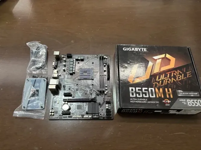 Placa Mãe Gigabyte B550M H AM4 DDR4 Ryzen 5 GEN