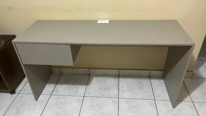 Mesa de Estudo em MDF Amadeirado 