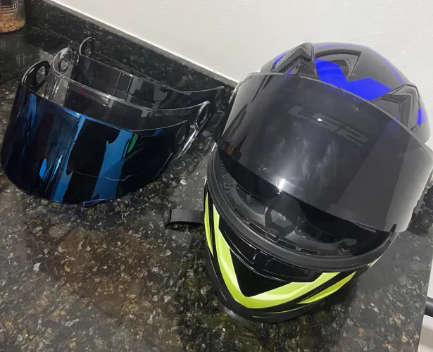 Capacete LS2 SF358 Tam. 56 + 3 Viseiras Extras