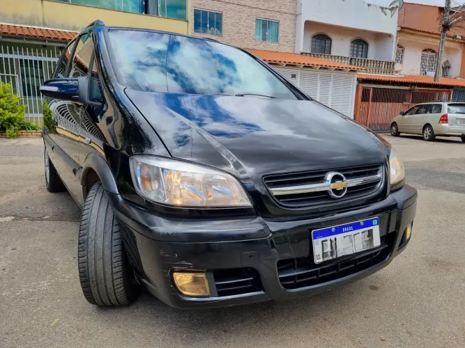Chevrolet Zafira 2010 Pouquíssimo Rodada BLINDADA Automática 7 Lugares a Mais Nova do DF