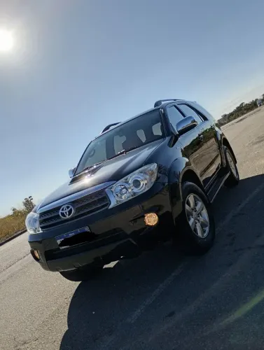 Toyota Hilux SW4 SRV D4-d 4X4 3.0 TDI Dies. AUT 2010