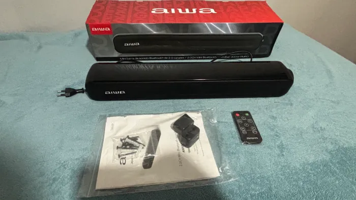 Aiwa Barra de som AWSBH15 2,0 Ch 300 W, conectividade Bluetooth, AUX e HDMI