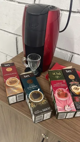 Máquina usada de café expresso três corações !