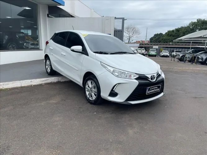 Toyota Yaris XL 1.5 Flex 16V 5P Aut. 2024