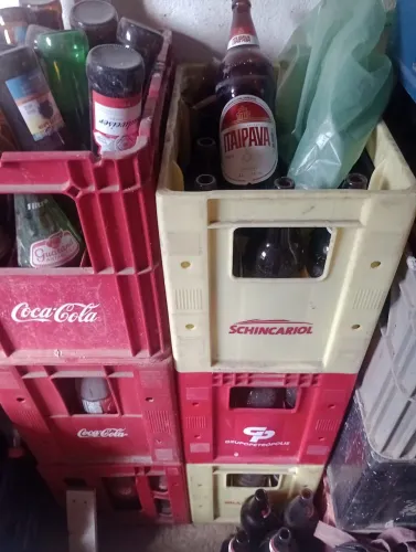 Gradeado de cerveja e Coca Cola