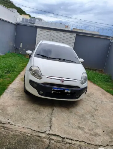 Fiat Punto Essence 1.6 Flex 16V 5P 2013