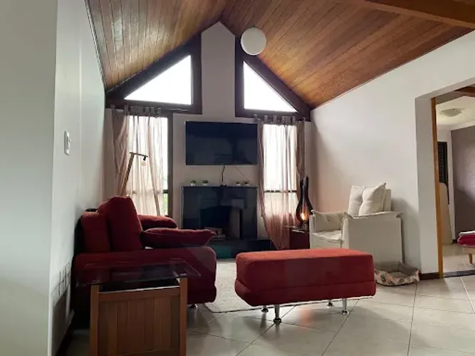 Sobrado com 3 dormitórios à venda, 213 m² por R$ 1.600.000,00 - Aruã - Mogi das Cruzes/SP