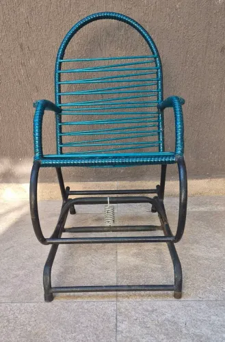 Cadeira de balanço infantil
