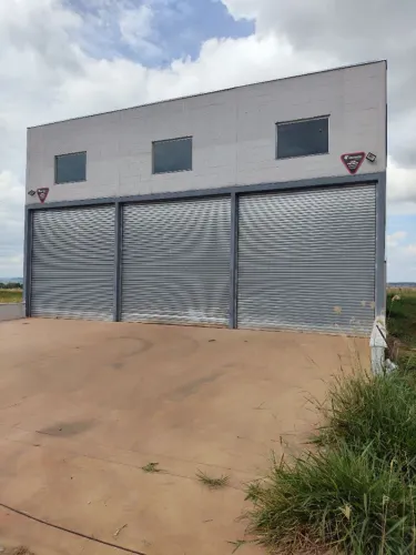 Alugo Galpão 300mt
