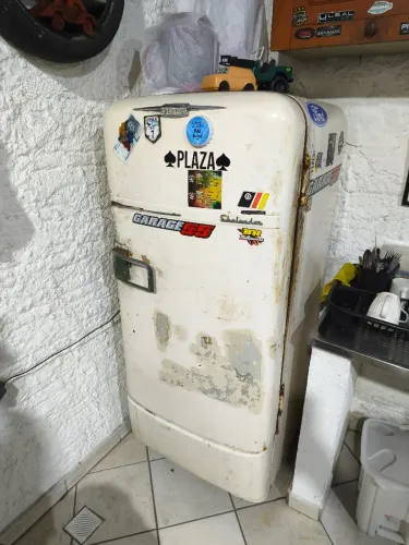 Geladeira crosley antiga