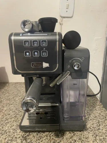 Cafeteira Expresso e cappuccino Oster