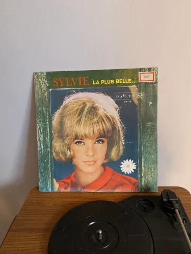LP VINIL SYLVIE LA PLUS BELLE