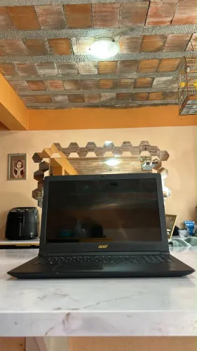 Notebook Acer Aspire 3 - Ótimo Estado!