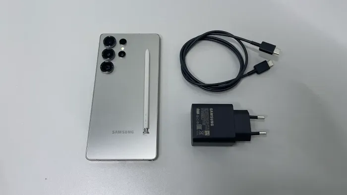 Samsung Galaxy S25 ultra 256GB