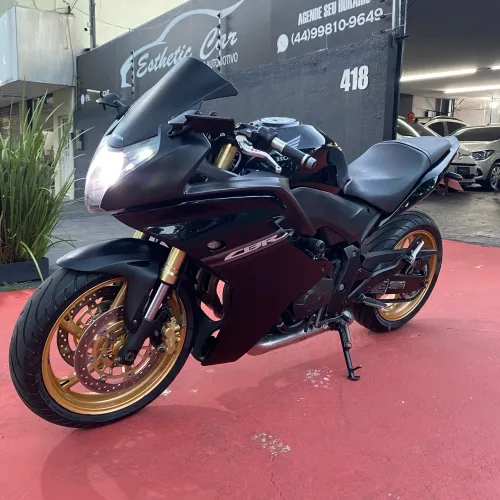 CBR 600 troco por carro ou moto de menor valor 