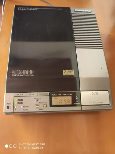 secretária eletrônica vintage da marca Panasonic