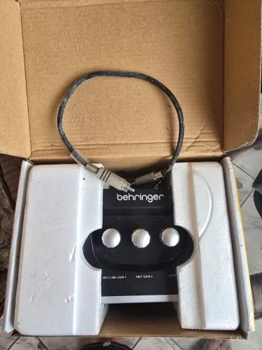 Behringer kit alinhamento de som