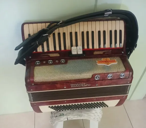 Acordeon Todeschini 