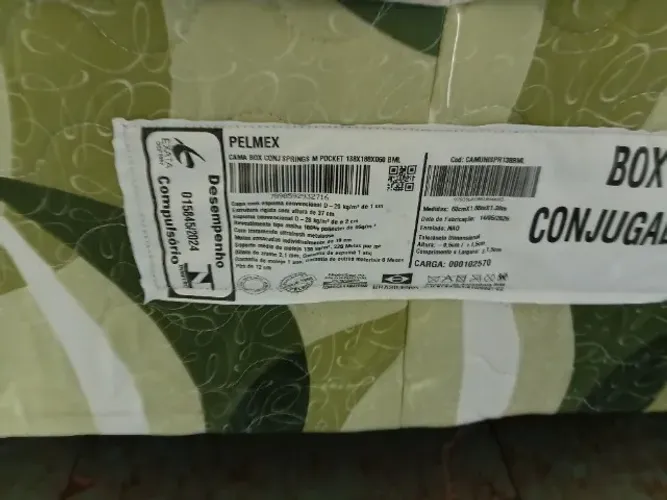 Cama box