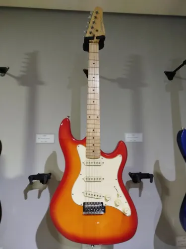 Guitarra Strinberg sts100
