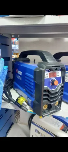 MAQUINA DE SOLDA 220A 220V BOXER