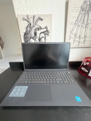 Dell Inspiron 15 3511 - i5 - 464GB SSD - Notebook em Excelente Estado