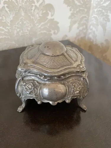 Lindo Porta Joias Vintage Art Noveau