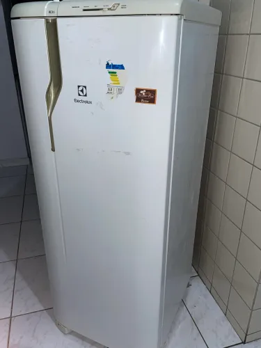 Geladeira Electrolux RE31 (leia o anuncio, por favor)