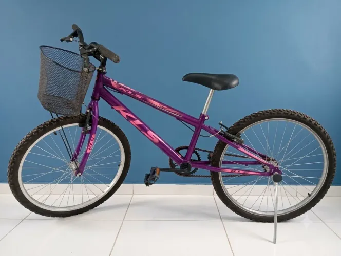 Bicicleta aro 24 semi nova