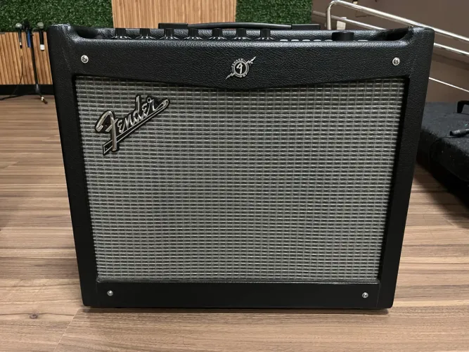 Amplificador Fender Mustang III V.02