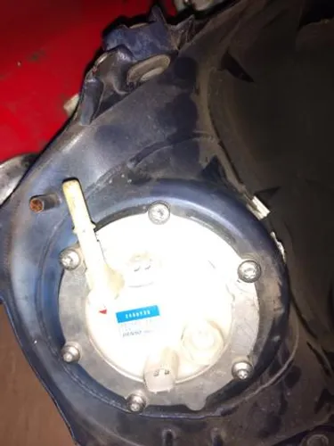 Bomba de gasolina da triunfh taiger 1200