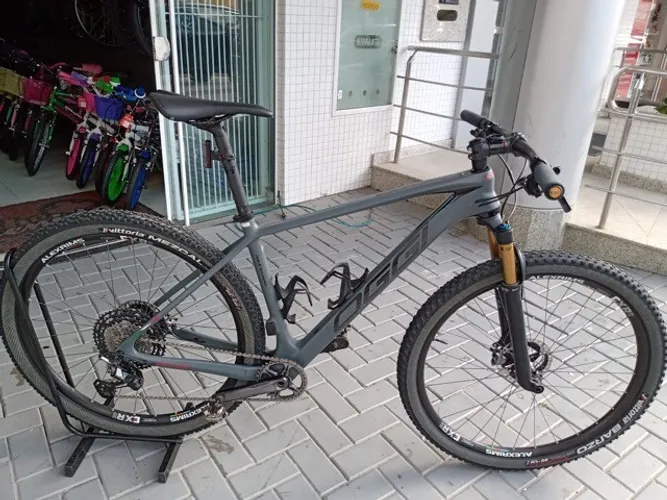 Bicicleta MTB OGGI Ágile Squadra aro 29