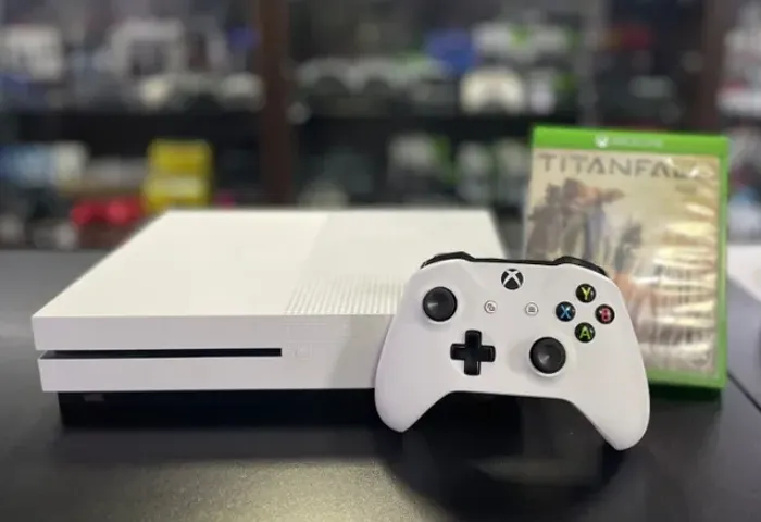  Xbox One S 01Tera GB branco Seminovo 