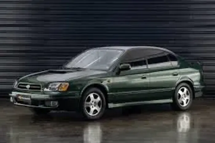 Subaru Legacy 2000 para retirada de peças .