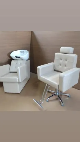 Lavatório e cadeira hidráulica