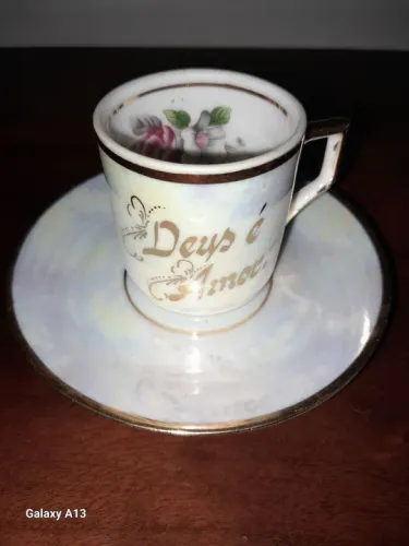 Antiga Xicara de Cafezinho Porcela Mauá