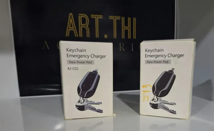 2 kits Carregador de Emergência para Chaveiro - Novo Power Pod