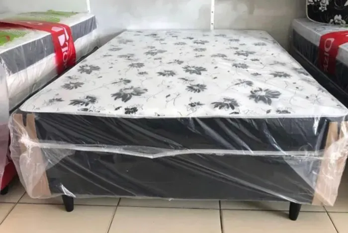 Cama box casal super confortável 