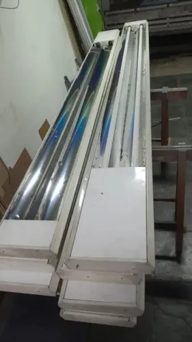 Luminária com duas lâmpadas