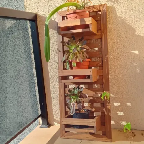 Floreira de parede vertical jardim com 3 cachepos sku23
