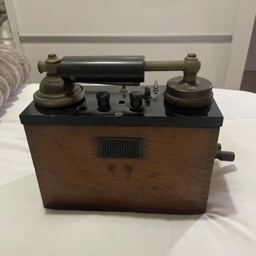 Telefone Antigo de Mesa - Peça de Coleção