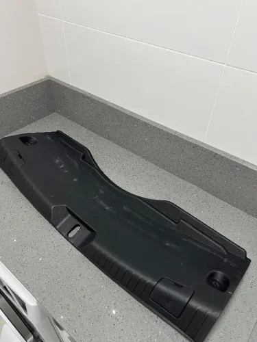 Acabamento Soleira Porta Malas Yaris