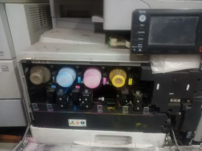 Ricoh Aficio mpc 305 para retirar peças 
