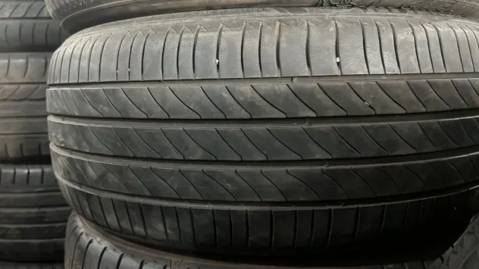 Pneu Mich Green 205/50/17  90 % vida útil