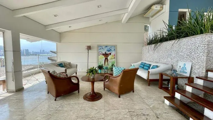 Casa para aluguel no Parque Prainha em São Vicente.