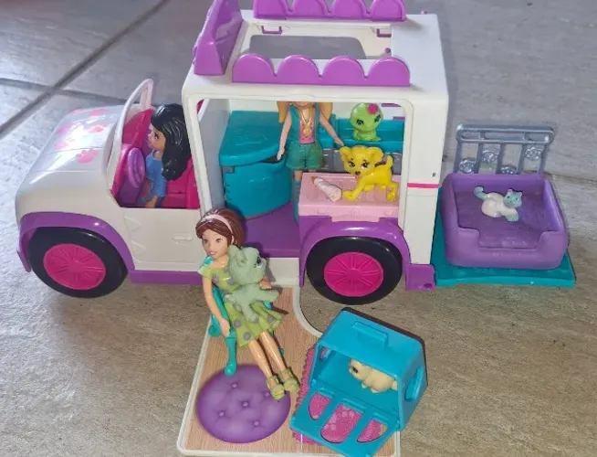 Boneca Polly Pocket - Playset Carro Petshop com Bonecas e muitos acessórios